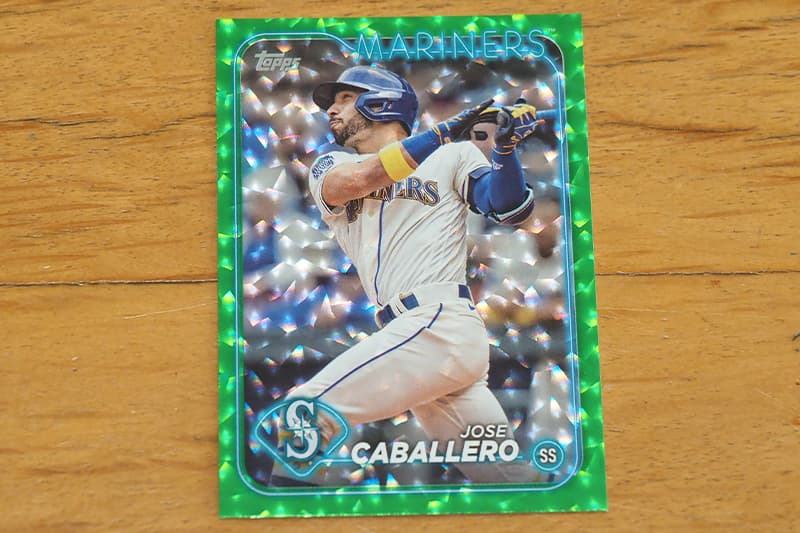 MLB 2024 TOPPS SERIES 2 HOBBYのホセ カバレーロのパラレルカード